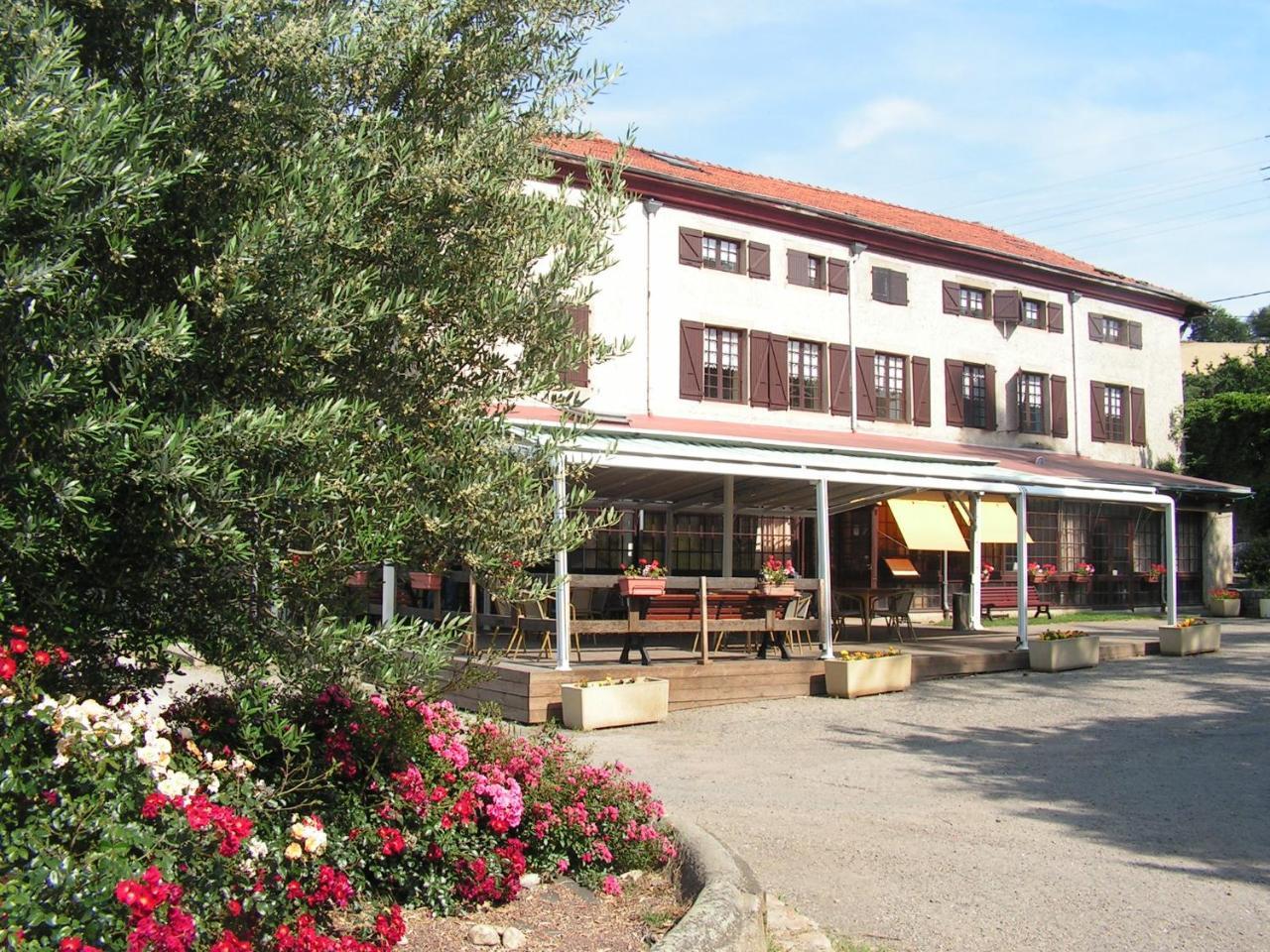 מלון Saint-Paul-en-Jarez Domaine De La Barolliere מראה חיצוני תמונה